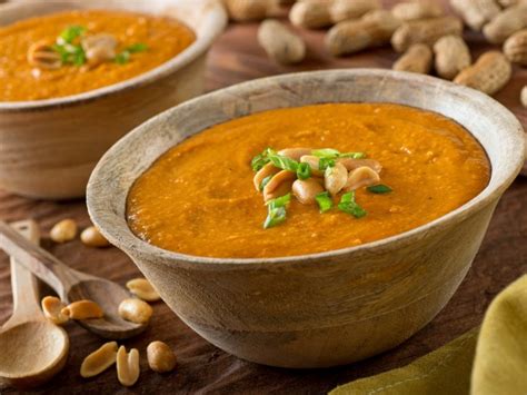   Sansha Peanut Soup: Een romige lekkernij met een knapperige twist!